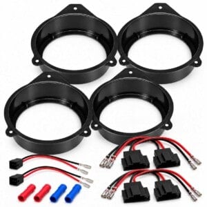 Lautsprecherringe für 165 mm Front und Heck im Audi A3 8P Sportback 2004–2012 mit Adapterkabeln und Quetschverbindern.