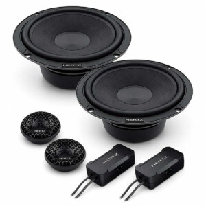 Alfa Romeo Stelvio Front-Lautsprecher-Set mit Hertz CK 165 L 2-Wege-System, 4 Ohm, 300 Watt und 91 dB Wirkungsgrad, inklusive Lautsprecherringen und Lautsprecheradapterkabeln.