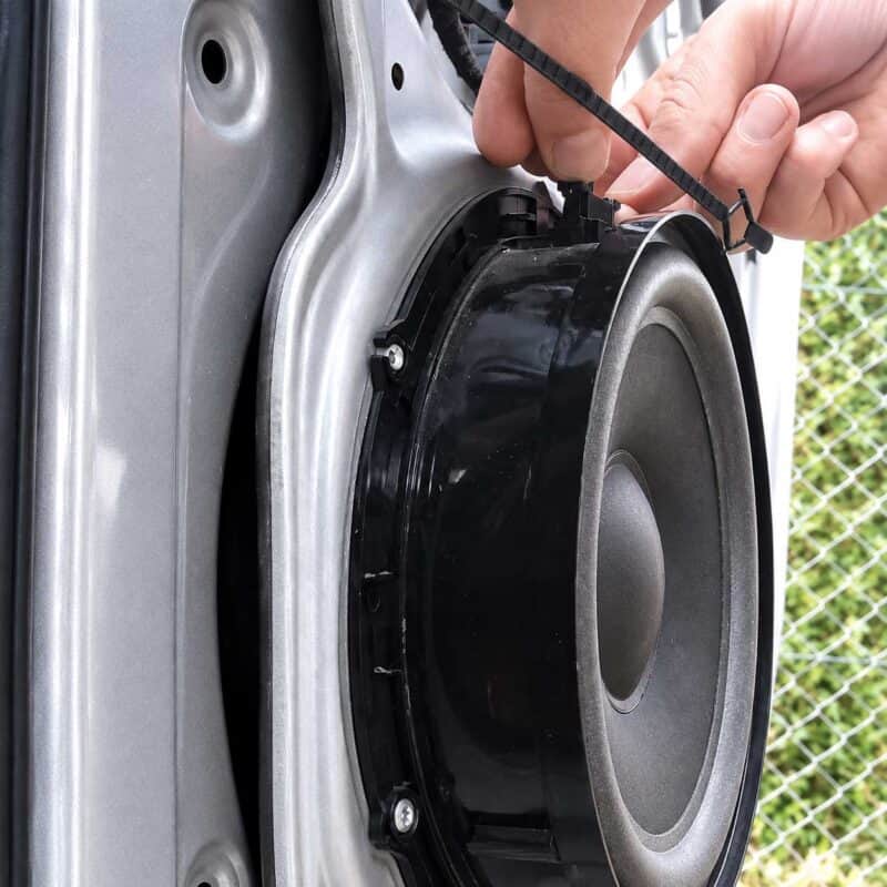 VW CAddy III und IV Lautsprecherstecker entfernen