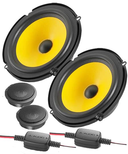 Günstige Auto Lautsprecher mit Gelb-Design und Zubehör für verbesserten Klang.
