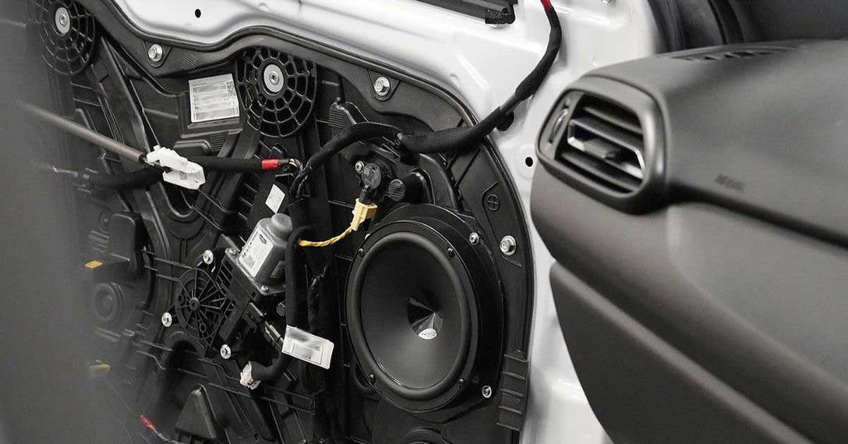 Wie lange sind Lautsprecher halbar im Auto