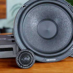Kann man Auto Lautsprecher direkt ans Radio anschliessen
