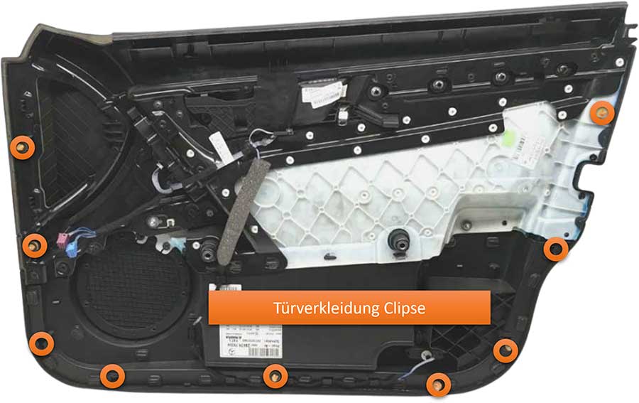 Mercedes W 204 Tuerverkleidung Clipse
