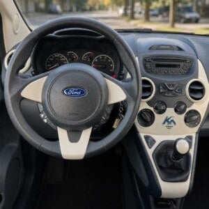 Ford Ka RU8 Cockpit Radio Lenkradfernbedienung