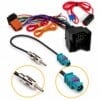 Radioadapterset für Mercedes R, SL, SLK und Sprinter mit 40-Pin-Quadlock auf ISO, Fakra auf DIN und abgesicherter Zündplusleitung.